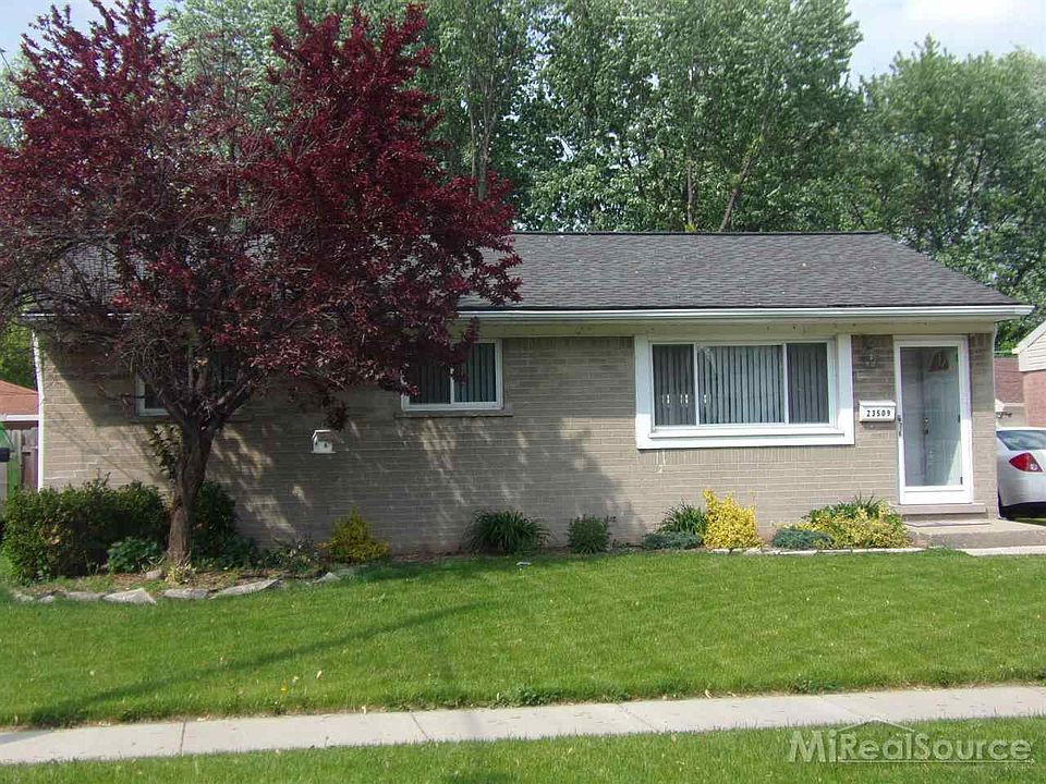 1st image of 23509 Glenbrook St