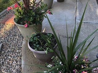 7123 Raleigh Hills Dr NE, Rio Rancho, NM 87144