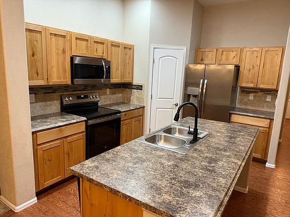 4th image of 816 Sambar Dr