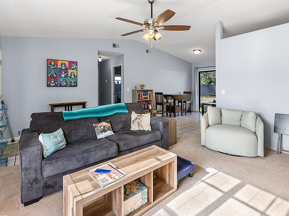 5th image of 4133 SW Darien Street