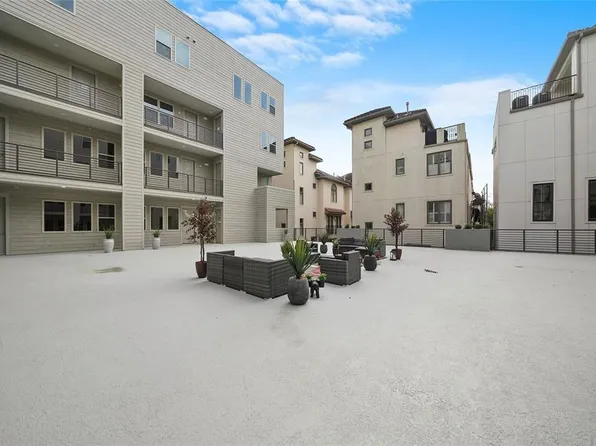 4819 Caroline St Unit 101, Houston, TX 77004