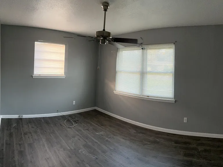 6417 Hampton Rd — Photo 5