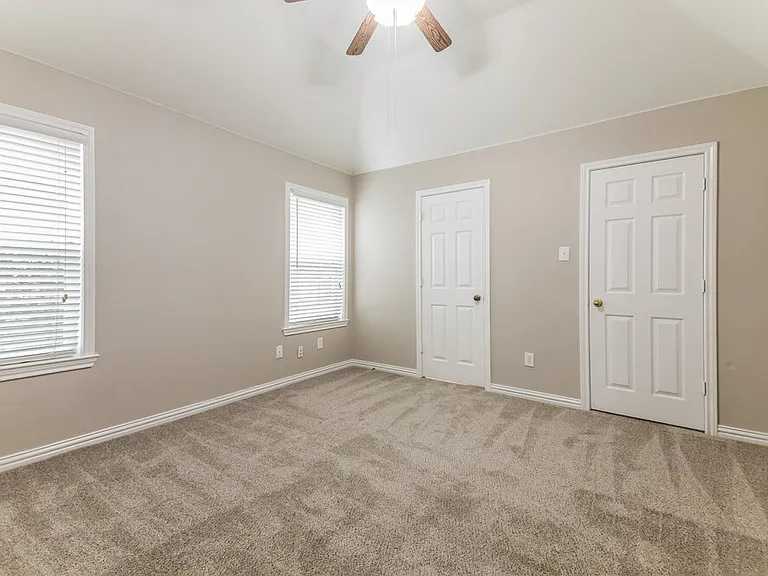 9016 Stewart St — Photo 10