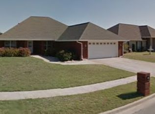 3706 NE Richmond St, Lawton, OK 73507