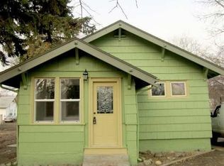 309 6th St NW, Minot, ND 58703