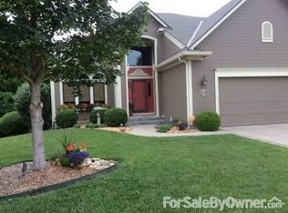 3401 SW Westport Dr, Topeka, KS 66614