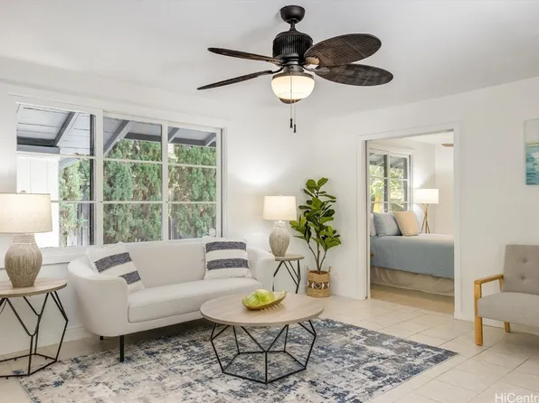 323 Kailua Rd, Kailua, HI 96734