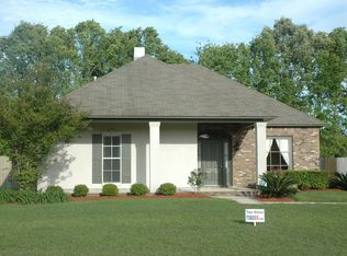 6305 Riverine Dr, Baton Rouge, LA 70820
