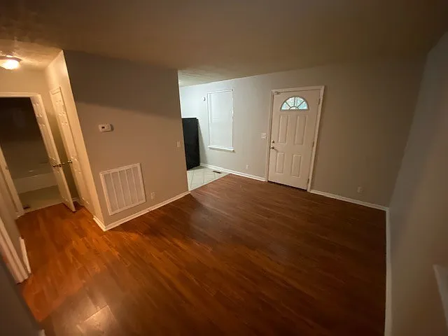 2 bed, 1.0 bath, 660 sqft, $1,395 — Photo 2