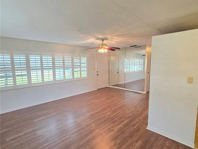 221 Harmony Ln — Photo 12