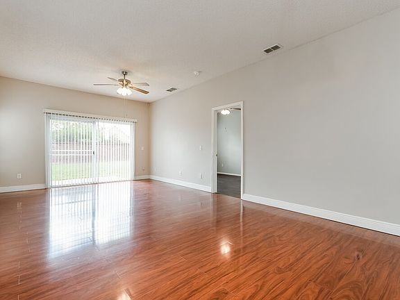 4th image of 2030 Meadow Pond Way