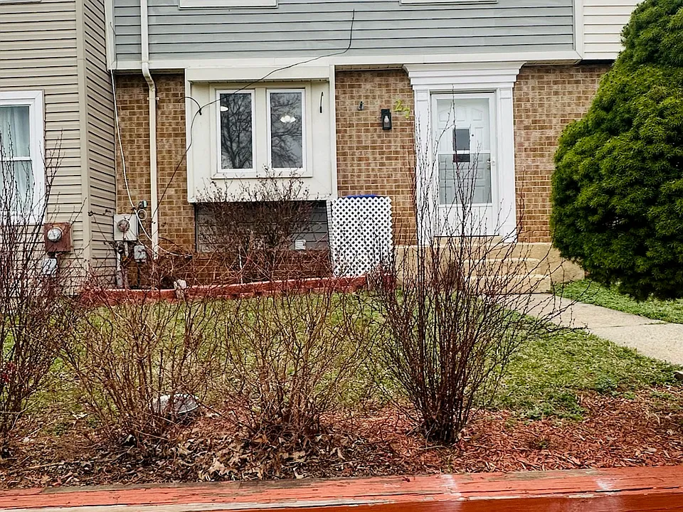 27 Mountaingate Dr