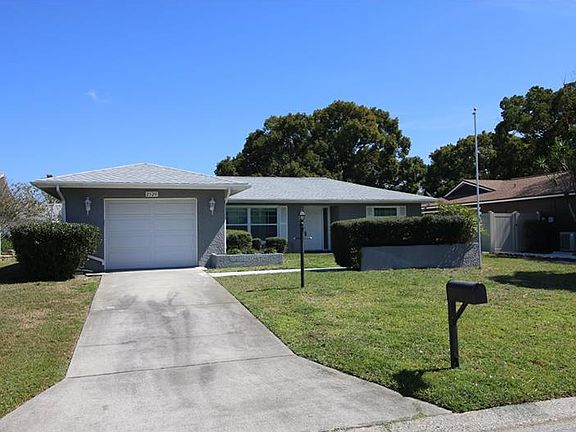 3rd image of 2520 Wynnewood Dr