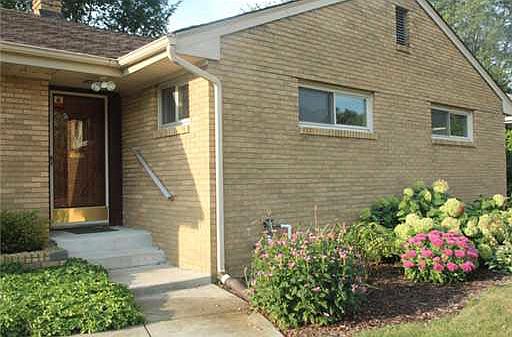 2nd image of 1726 Bader Ave