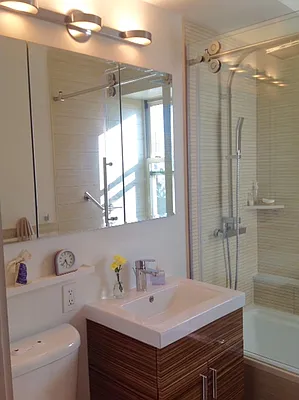 Sold by iList, LLC | media 9