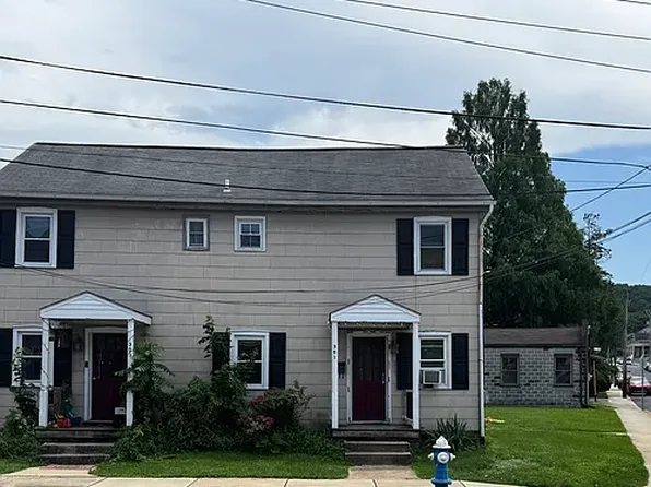 303 N State St, Ephrata, PA 17522