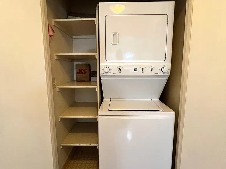 1321 S Villa Way — Photo 8