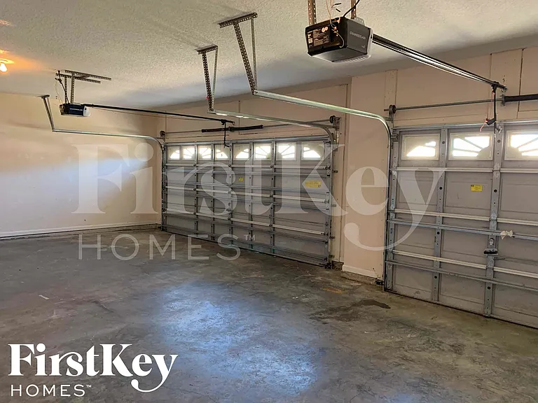 2831 Harvest Moon Dr — Photo 35