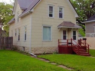 1624 D Ave NE, Cedar Rapids, IA 52402