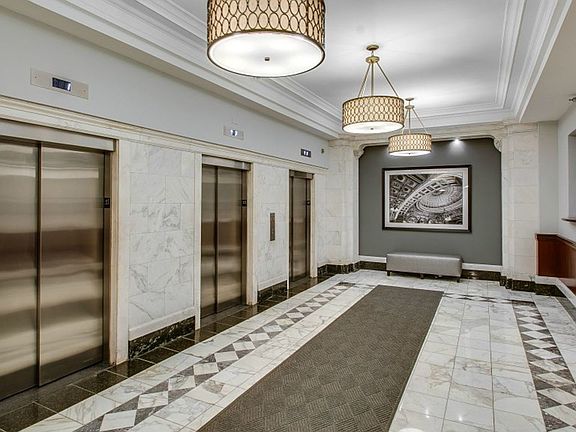 3rd image of 40 E 9th St APT 713