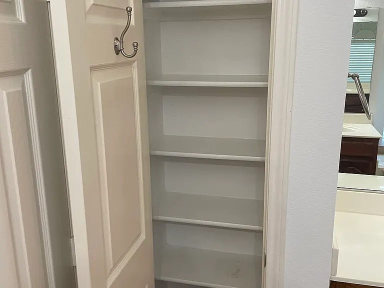 5304 Kathryn Dr — Photo 39