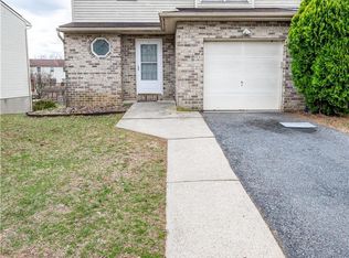 48 Olde Penn Dr, Easton, PA 18045