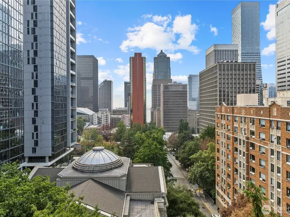 1120 8th Avenue #1202, Seattle, WA 98101