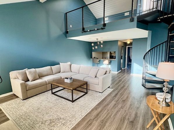 231 Cambridge Dr UNIT 231