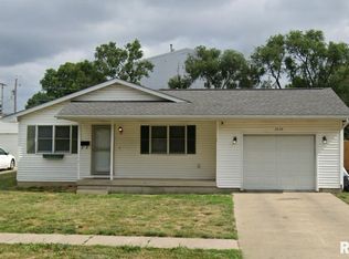 2039 E Adams St, Springfield, IL 62703