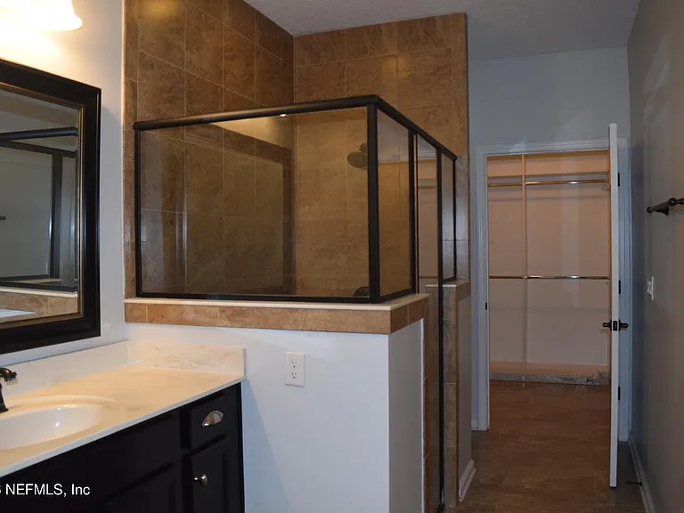 247 Amistad Dr — Photo 10