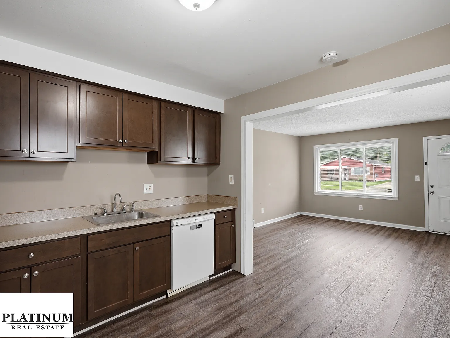 2 bed, 800 sqft, $1,250 — Photo 3