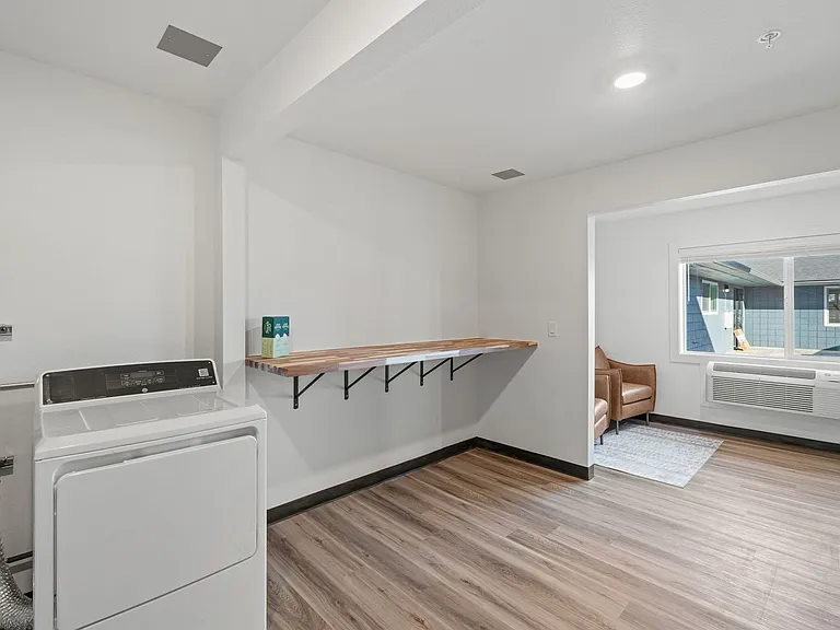Nova Apartments — Photo 30