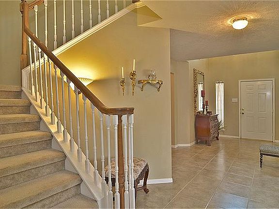 2nd image of 16502 Brentford Ct