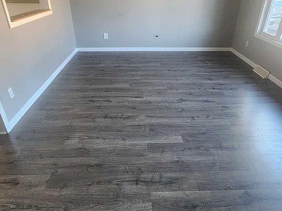 5th image of 1124 Hinckley Blvd