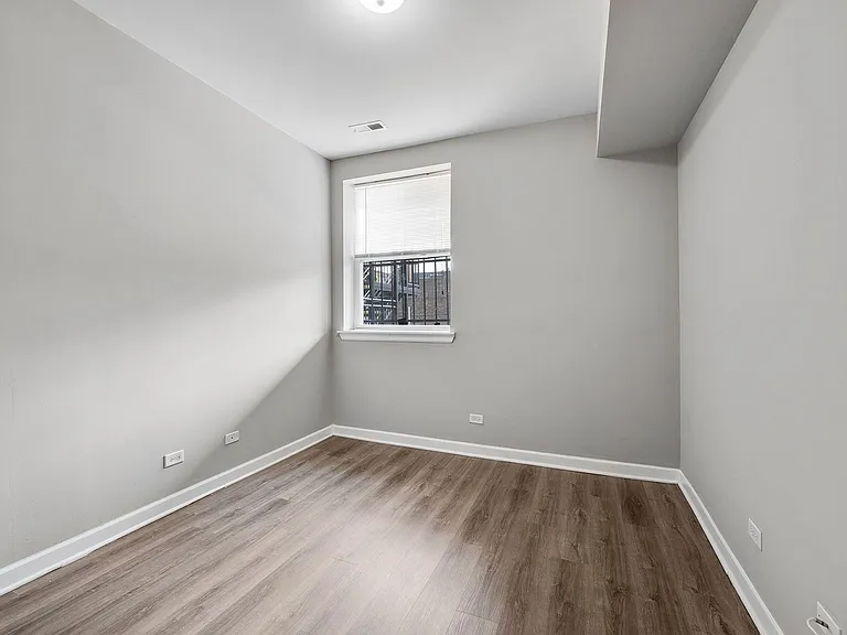 4145 S Michigan Ave #2 — Photo 14