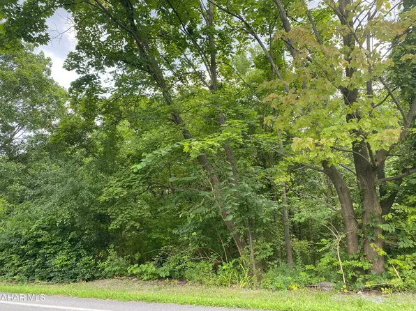 931 Veterans Memorial Hwy, Altoona, PA 16601