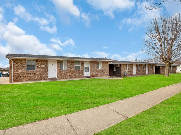 200 W Shelbourne Dr, 200 W Shelbourne Dr APT 6, Normal, IL 61761