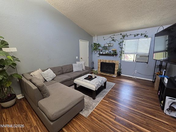 3rd image of 2345 Tripp Dr APT 8
