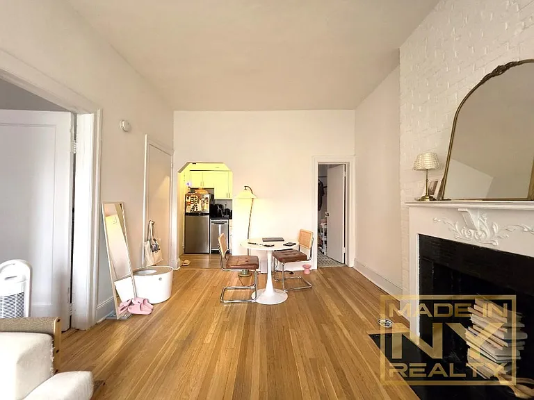 7 E 93rd St #5A — Photo 2