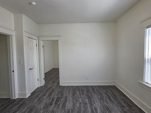 5th image of 1709 W 45th St APT 4