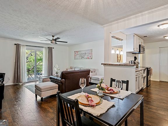 4th image of 725 Dalrymple Rd APT 5C