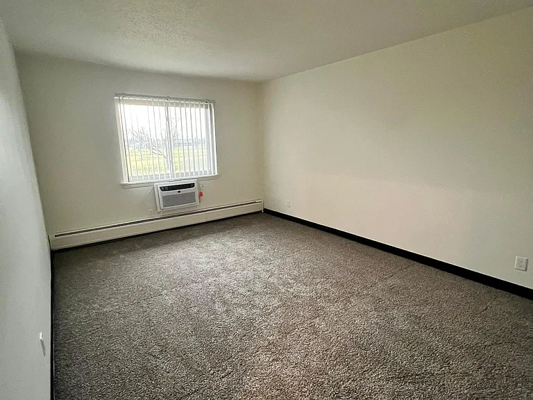 931 Old Marion Rd NE #201 — Photo 16