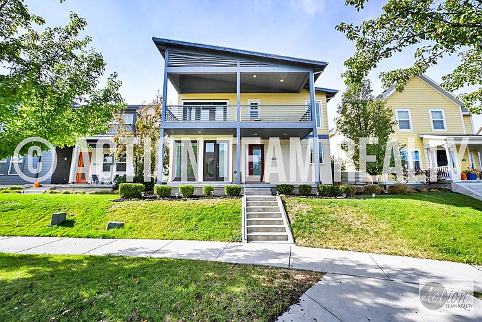 1st image of 10232 S Petaluma Way