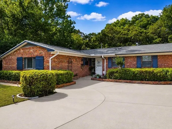 8 Fulmar Ct NE, Fort Walton Beach, FL 32548