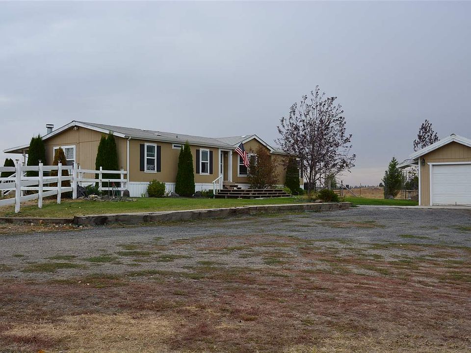 1st image of 816 S De Los Reyes Ln