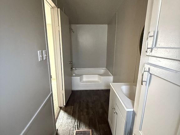 4th image of 7809 Edelweiss Dr #25