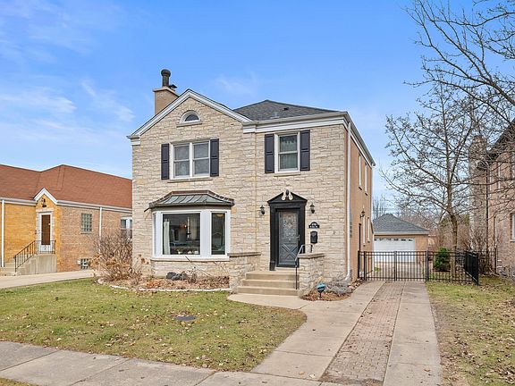 2nd image of 6769 N Ionia Ave