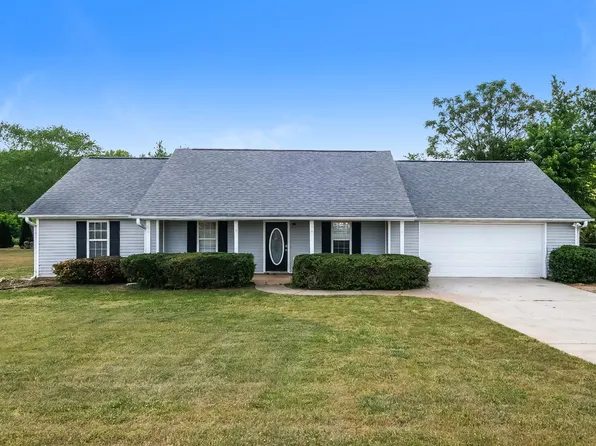 372 Kay Dr, Winder, GA 30680