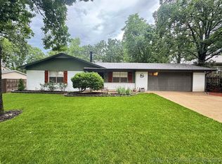 509 Wheeler St, Tahlequah, OK 74464