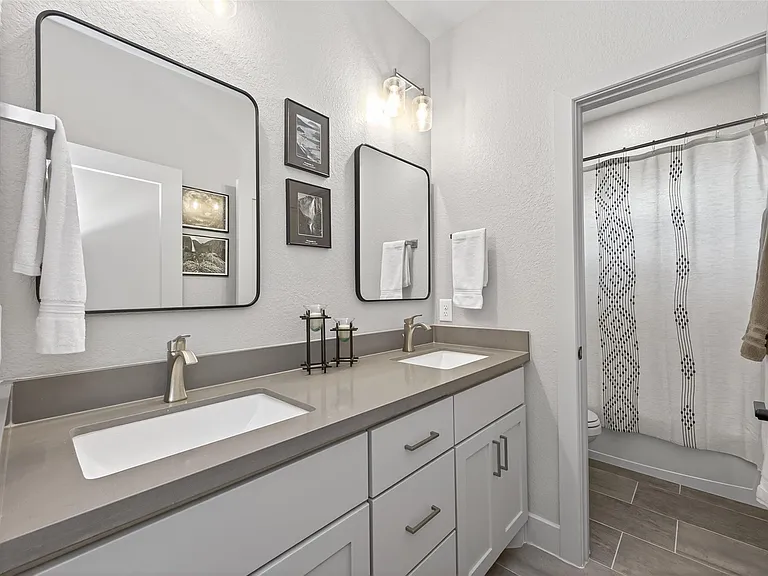 9979 Pebble Glen Dr — Photo 23